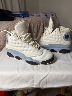 Jordan Retro High-Top Sneakers in White, Light Blue and Gold Youth